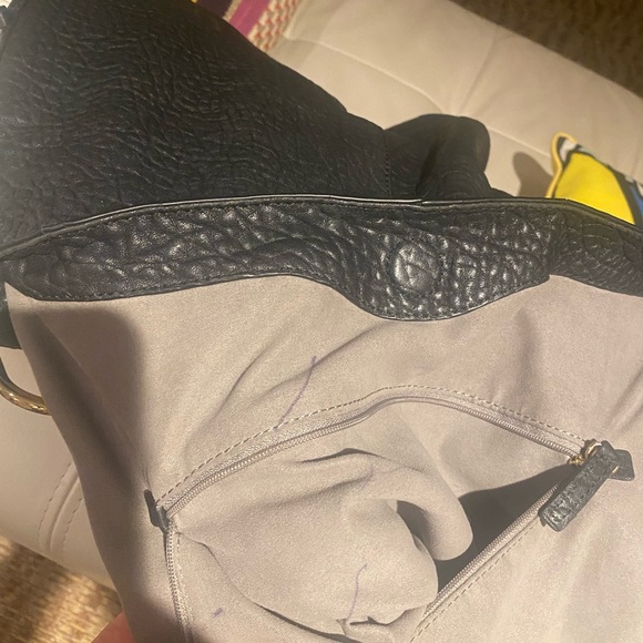 Vince Camuto soft leather Shoulder bag - Picture 8 of 8